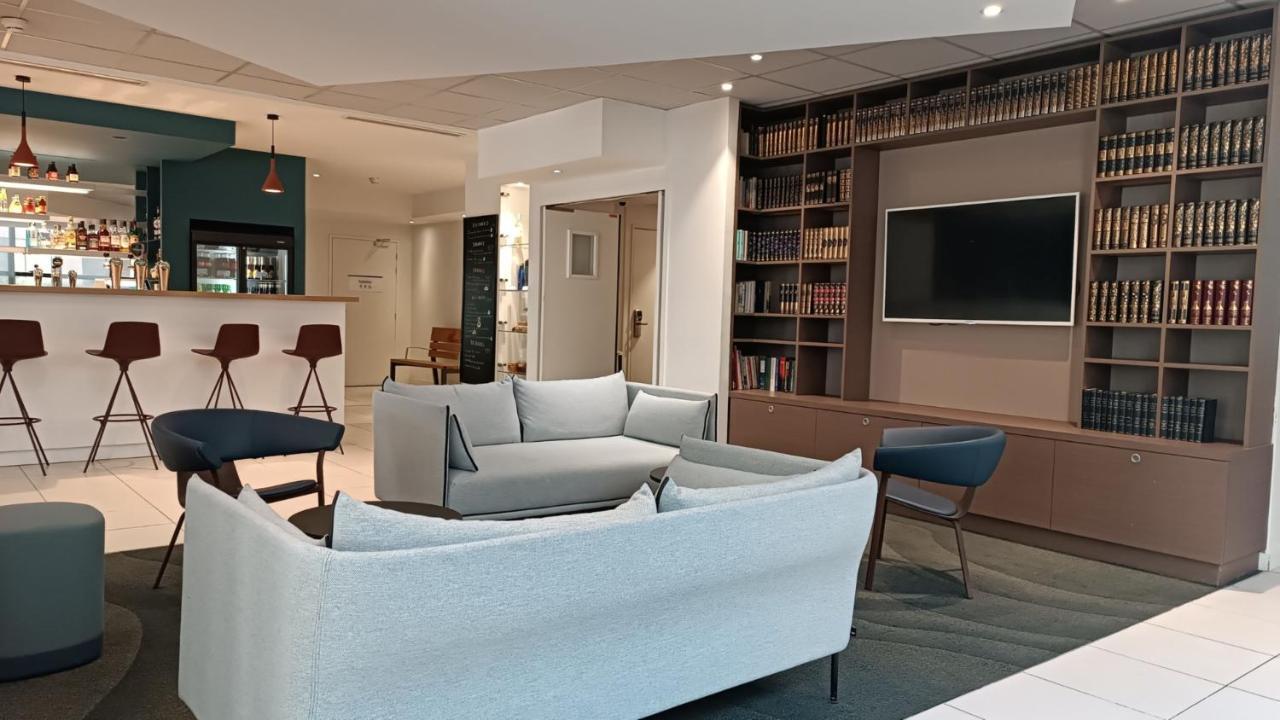 Express Centre By Ihg Hotel 3*